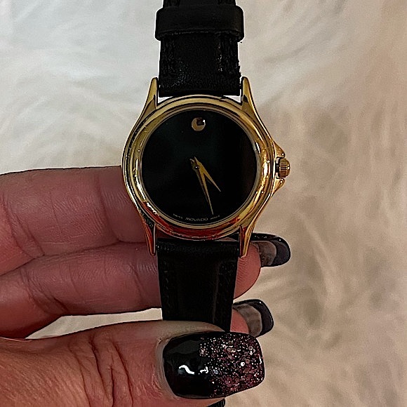 Movado Swiss Museum Folio Gold Plated Watch - Picture 4 of 10